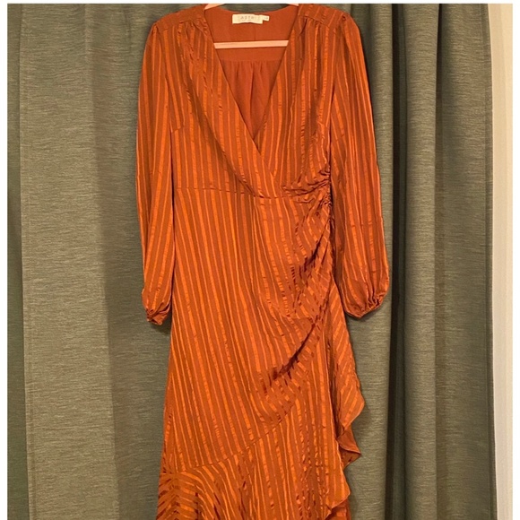 Astr Dresses & Skirts - Rust faux-wrap midi length dress ASTR the label